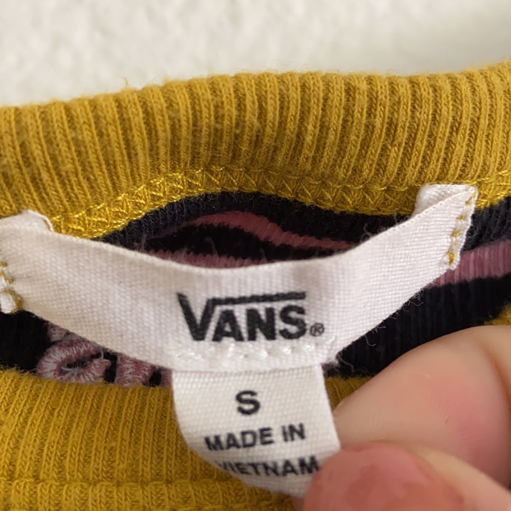vans tank - Picture 3 of 3